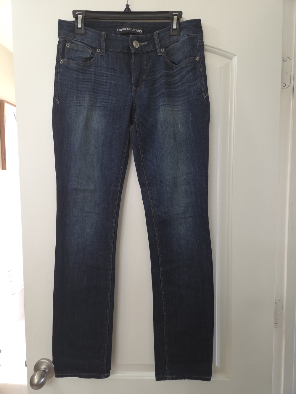 Express Women's Straight Leg Jeans in Dark Indigo Blue